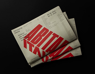 А почему она сразу голая не вышла. В сети обсуждают прозрачное платье Анны Седоковой